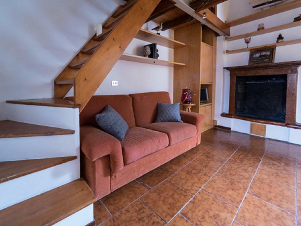 Queen'S Loft Чернобио Екстериор снимка